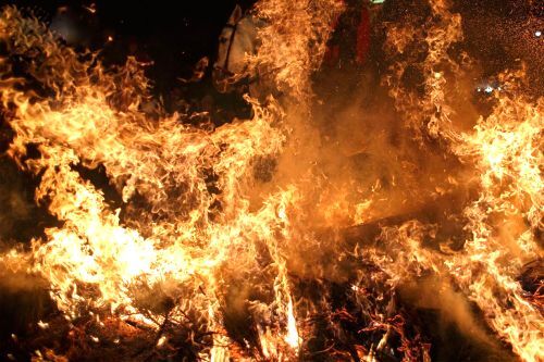 ۳۳۰ نفر از ابتدای ماه تا کنون با مواد محترقه مصدوم شدند