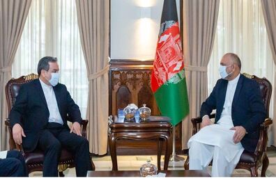 دیدار و رایزنی عراقچی با سرپرست وزارت امور خارجه افغانستان