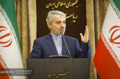 ارز لازم برای تامین ۲۵ قلم کالای اساسی پیش بینی شده است/ مردم از نظر تهیه کالاهای اساسی هیچ مشکلی ندارند