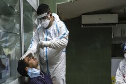 پایش کرونایی بیش از ۵۳۶ هزار مسافر در مرز‌ها
