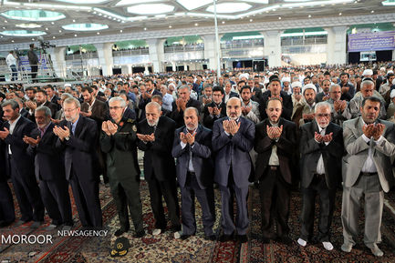 اقامه نماز عید سعید فطر به امامت مقام معظم رهبری