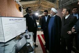 بازدید روحانی از نمایشگاه کسب و کارهای آینده