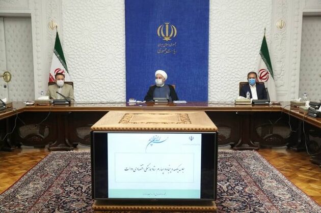 باید در روند تعیین قیمت کالاها شفاف سازی انجام گیرد
