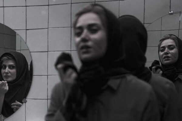 فیلمبرداری فیلم سینمایی سه کام حبس در نیمه راه