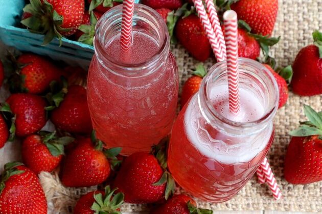 چند غذای ناشناخته با توت فرنگی