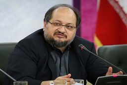 نظام بانکی با بخش تولید همراه شود صنعت کشور ارتقا و توان رقابت با رقبای خارجی را پیدا می کند