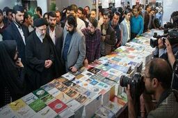 رییس‌جمهور از نمایشگاه کتاب ۱۴۰۲ بازدید کردند