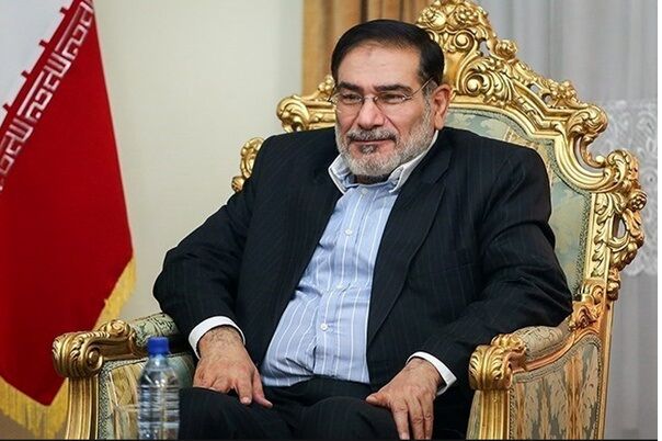 شیخ همام محمودی با علی شمخانی دیدار می کند 