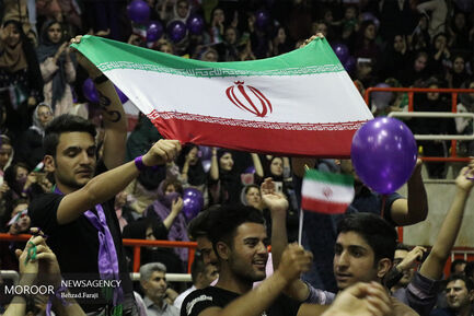 جشن پیروزی هواداران حسن روحانی در کرمانشاه