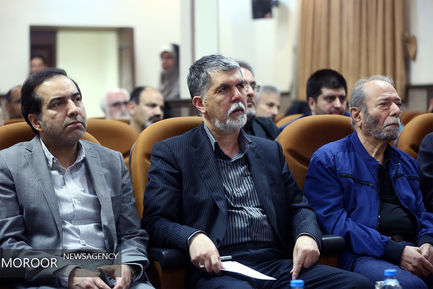 نشست هم‌اندیشی اصحاب فرهنگ و هنر در عرصه دفاع مقدس