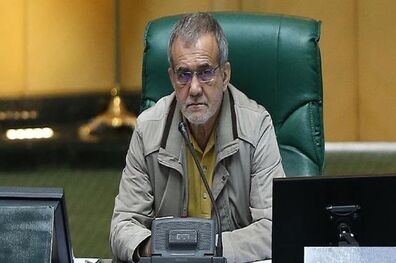 می‌ توانیم دست به دست هم با مشارکت همه مردم از بحران کرونا عبور کنیم