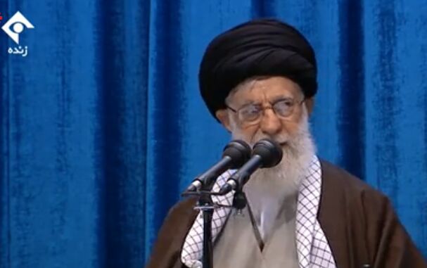 در حادثه هواپیما ابهاماتی وجود دارد که باید پیگیری شود/ ابایی از مذاکره نداریم، اما نه با آمریکا