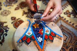 جایگاه صنایع دستی در برنامه هفتم توسعه / معافیت مالیاتی فعالان صنایع دستی