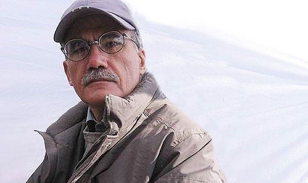 حسن هدایت زمان زندگی درویش خان را نوشت