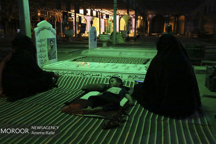 شب بیست و یکم ماه مبارک رمضان در جوار شهدای مدافع حرم اهواز