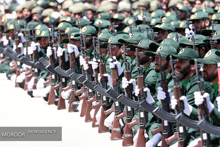 مراسم دانش‌آموختگی دانشجویان دانشگاه امام حسین علیه‌السلام