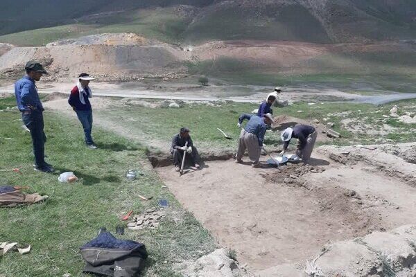  کشف آثار ۷هزار ساله در تپه تاریخی اشنویه