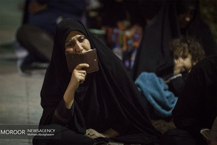 شب بیست و سوم ماه مبارک رمضان در مسجد ارگ بازار تهران