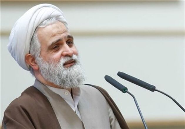 تنها دستاورد علوم انسانی وارداتی آسیب به کشور است