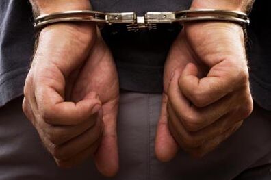 دستگیری مرد هزار چهره در کرمان