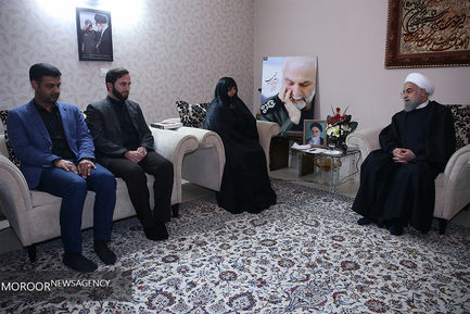  رییس جمهوری در دیدار خانواده شهید سردار سرتیپ پاسدار حسین همدانی
