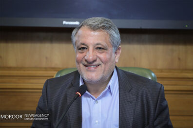 افشانی می‌تواند تا ۱۵ آذر در شهرداری بماند