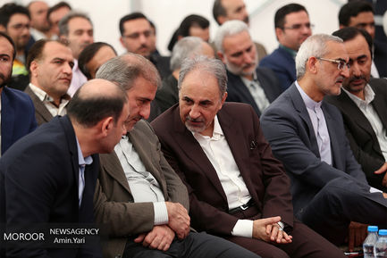 مراسم بهره برداری از ۷ رام قطار شهری و ۳۰ دستگاه اتوبوس با حضور شهردار تهران