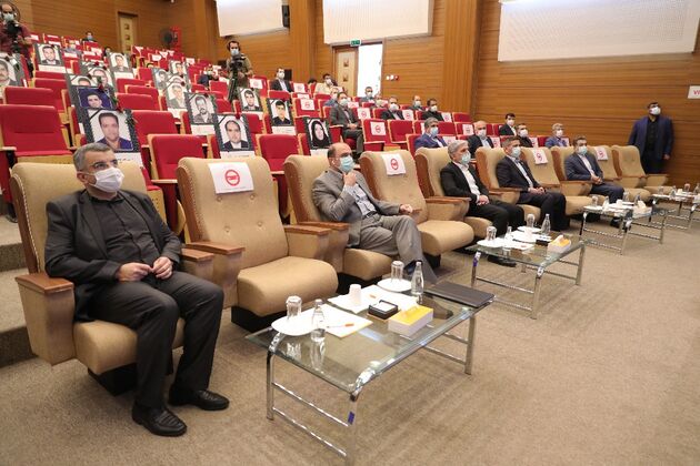 تقدیر معاون کل وزارت بهداشت از خدمات بانک ملی ایران برای قطع زنجیره انتقال کرونا