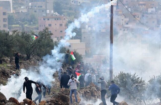 درگیری جوانان فلسطینی با اشغالگران در نابلس