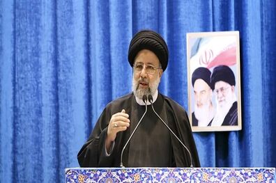 جریان استکباری امروز روی جذب نخبگان آنها تمرکز کرده است