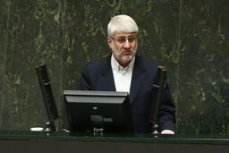 بررسی وضعیت تولید و صادرات نفت خام و تهدیدهای خارجی و داخلی در جلسه غیر علنی