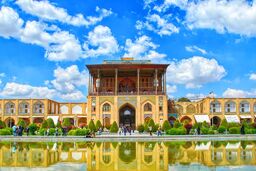 سقف یکی از تالارهای عمارت عالی‌قاپو+عکس