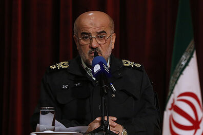دشمنان برای مقابله با انقلاب اسلامی بر حوزه اقتصاد تمرکز کرده‌اند