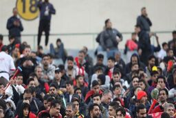 عکس/ درخواست جالب هوادار پرسپولیس از بیرانوند 
