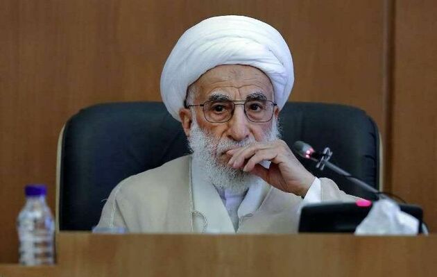 انقلاب اسلامی انقلابی مردمی است و باید تا آخر مردمی بماند