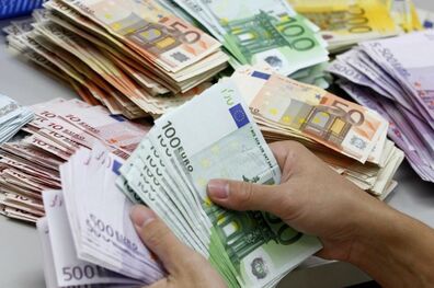 بانک تجارت به رانندگان ترانزیت ارز دولتی می‌دهد