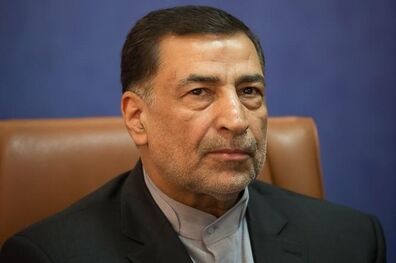 دانش آموختگان حقوق برای به صحیح جریان افتادن امور به ما کمک کنند