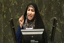 بازار در دوران این وزیر نه تنها کنترل نشد بلکه روند صعودی داشت