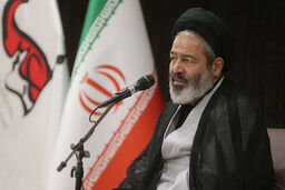 عزت ملی ما زمانی به وجود می‌آید که همه مسلمانان جهان با هم متحد باشند