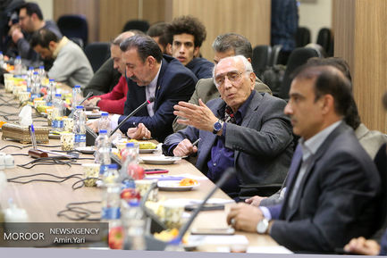 نشست خصوصی سازی باشگاه های استقلال و پرسپولیس