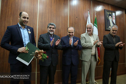 تجلیل از ورزشکاران مدال آور و افتخارآفرین استان تهران در المپیک و پارالمپیک