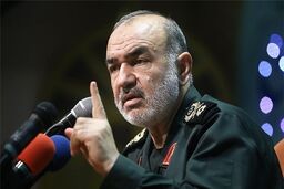 سردار سلامی: دستگیری تفنگداران آمریکایی هیمنه استکبار در قلب خلیج فارس را نشانه گرفت