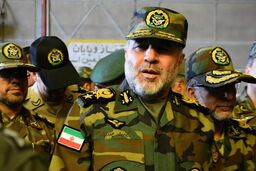 امکان ندارد ما از خون شهدای عزیزمان بگذریم