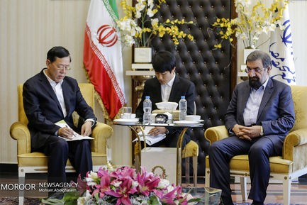 دیدار معاون وزیر بین االملل حزب کمونیست چین با محسن رضایی 
