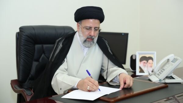 رئیس جمهور انتخاب رئیس جمهور و نخست وزیر جدید مجارستان را تبریک گفت