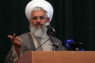 باید شخصیت های برجسته انقلاب اسلامی به مردم معرفی شوند