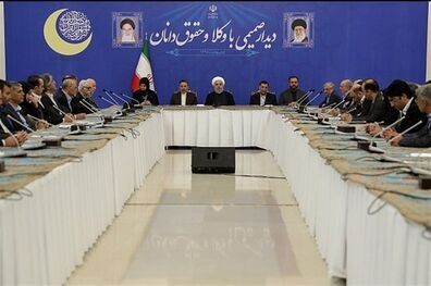 باعث افتخار است که وکلا در منشور حقوق شهروندی در کنار دولت باشند