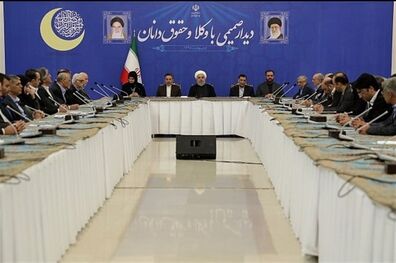 باعث افتخار است که وکلا در منشور حقوق شهروندی در کنار دولت باشند