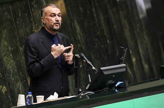 وزیر امور خارجه به مجلس احضار شد