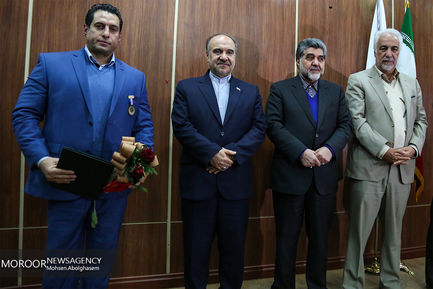 تجلیل از ورزشکاران مدال آور و افتخارآفرین استان تهران در المپیک و پارالمپیک